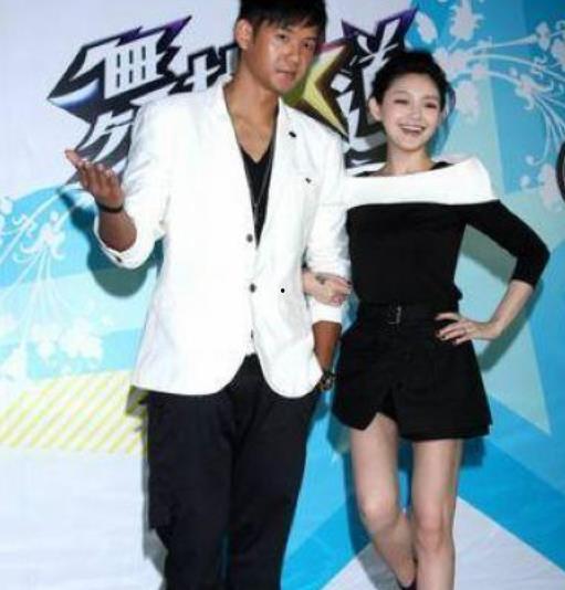 陈建州爆料大s拥抱视频,温馨瞬间引发网友热议